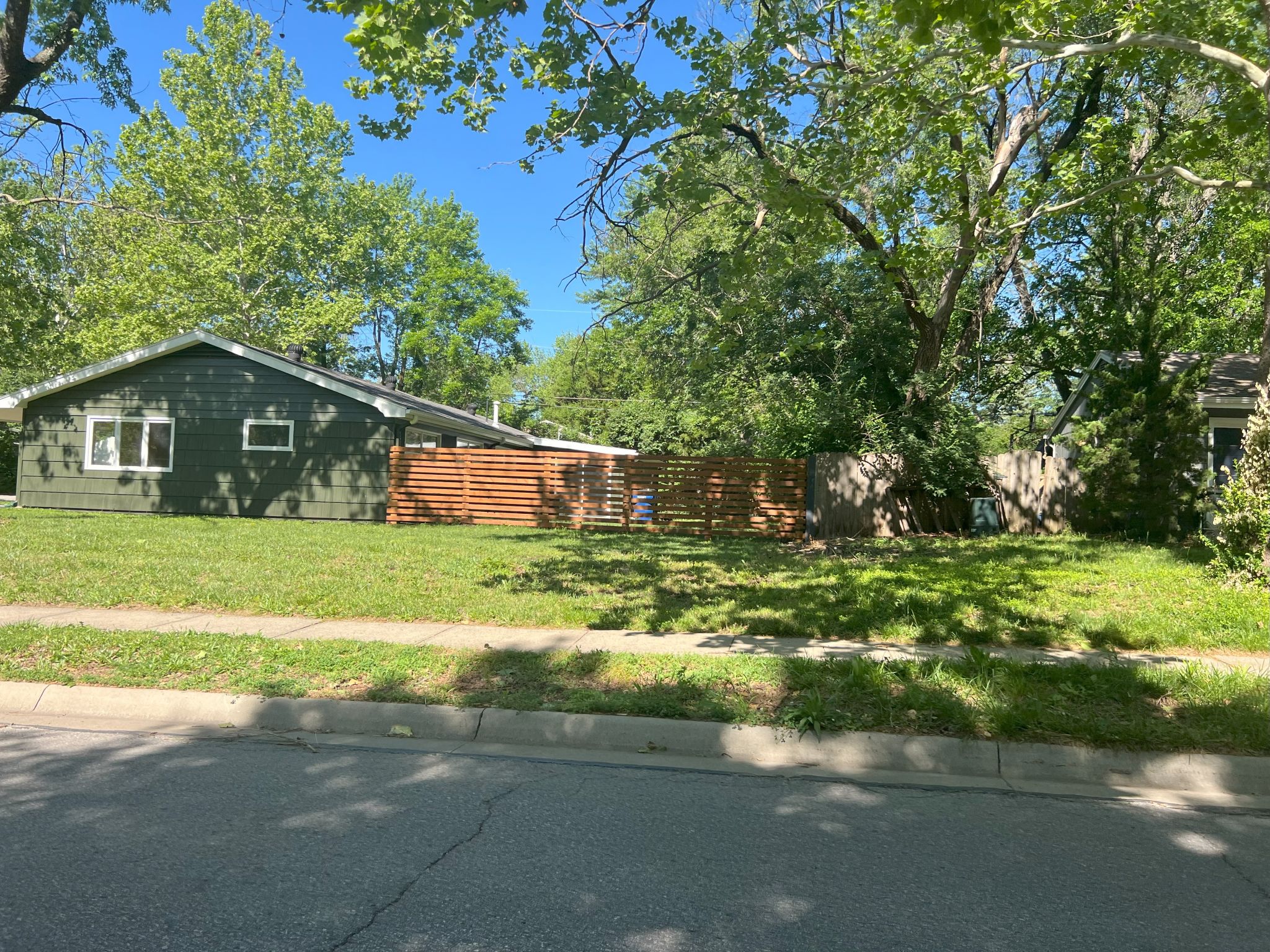 Campus Cottage e