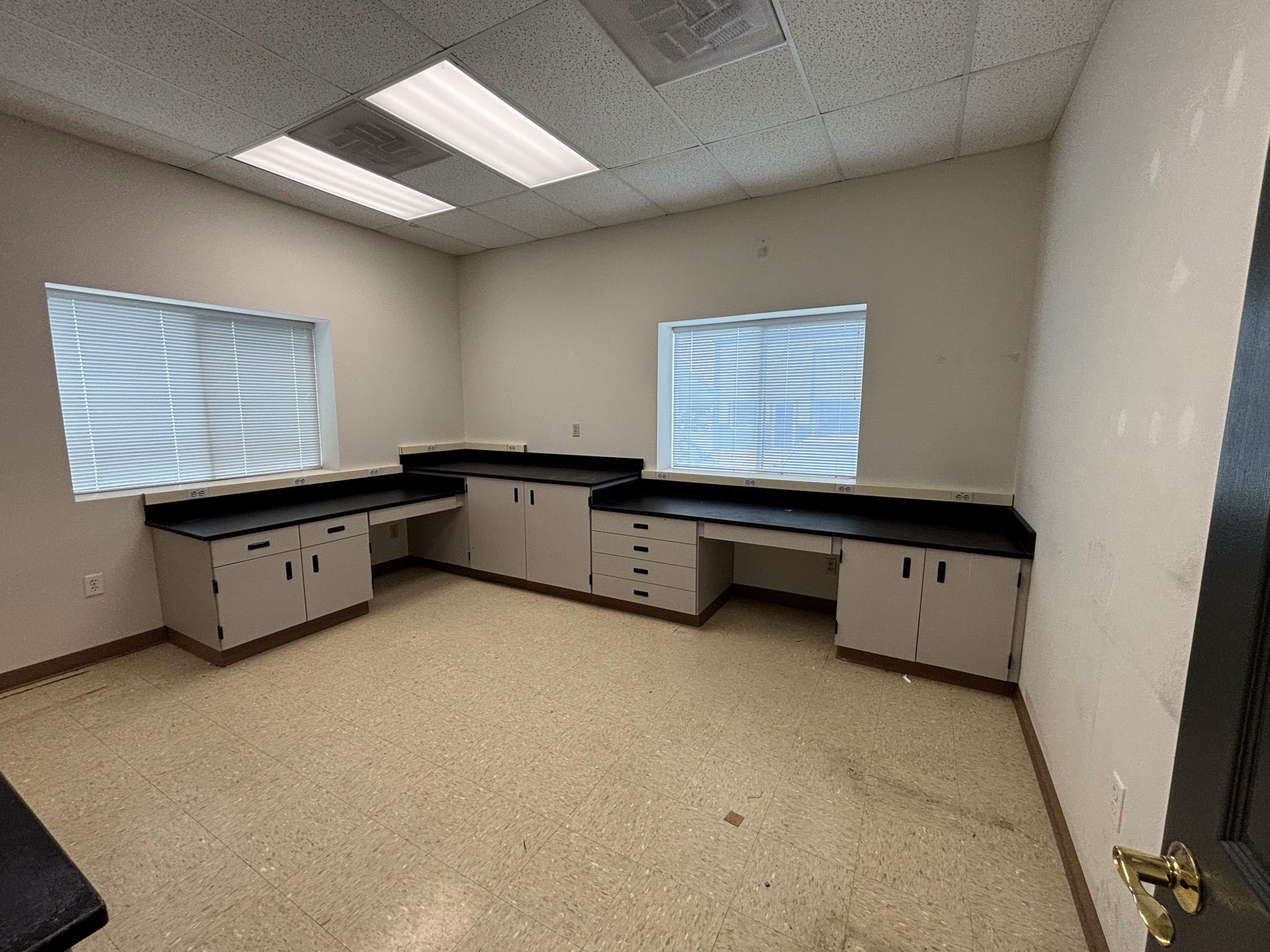Ponderosa Drive 10 Office 5