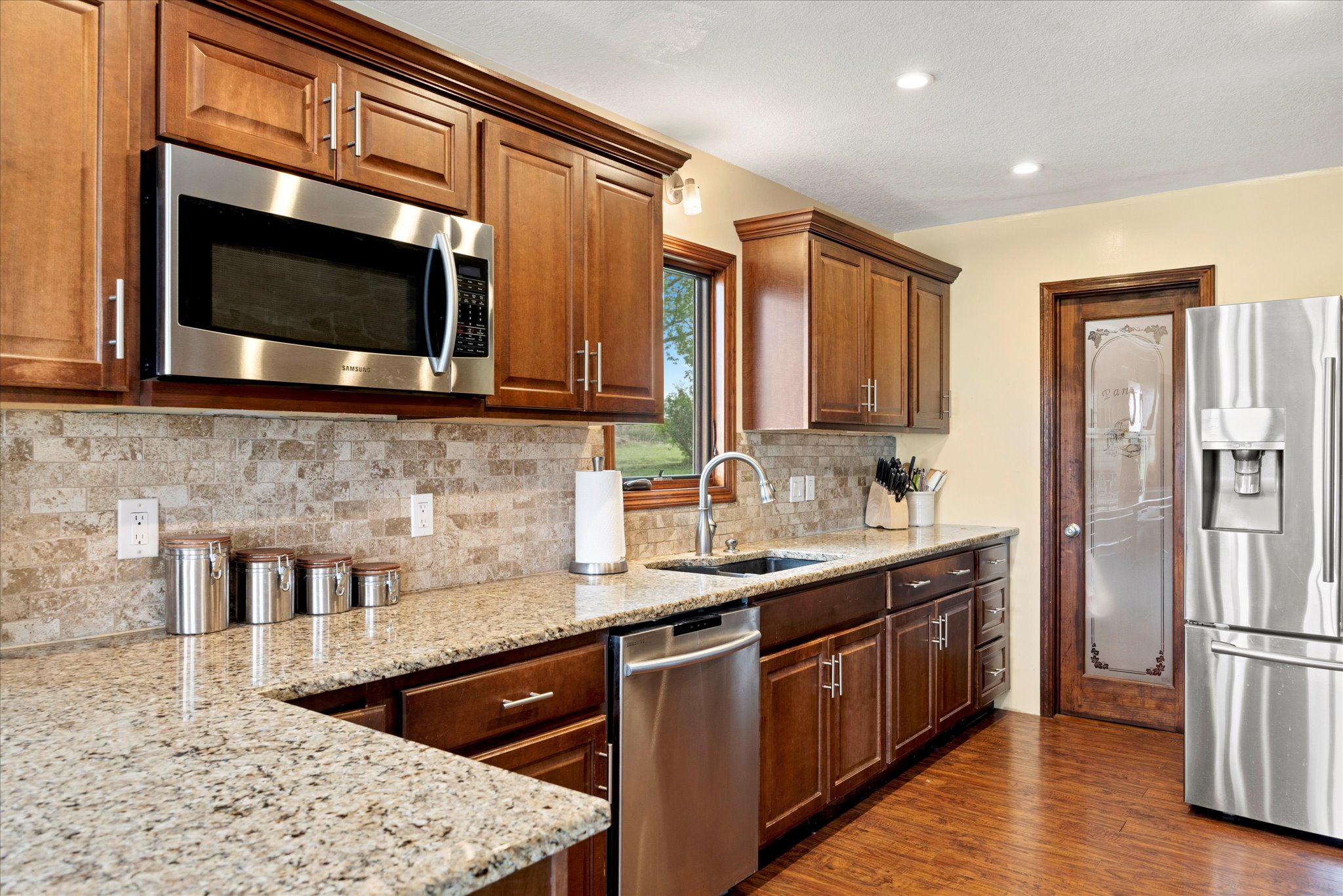 10-Kitchen
